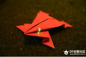 How to Make a Jumping Paper Frog